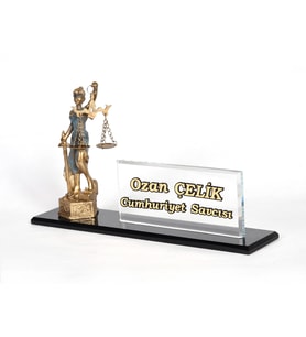 KABARTMA İSİMLİK ALTIN SET ASLAN BİBLOLU AVUKAT İSİMLİĞİ