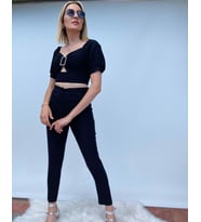 Siyah Kalem Pantolon Toka Detaylı Crop ikili Takım