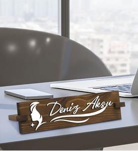 BK Gift Kişiye Özel Figürlü Güzellik Uzmanı Masa İsimliği, Yeni İş Hediyesi, Arkadaşa Hediye, Ofis Hediyesi
