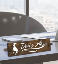 BK Gift Kişiye Özel Figürlü Güzellik Uzmanı Masa İsimliği, Yeni İş Hediyesi, Arkadaşa Hediye, Ofis Hediyesi