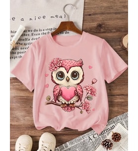 AMOR MAN BÜYÜK BEDEN ÖZEL TASARIM PEMBE KALPLİ BAYKUŞ BASKILI MODERN BATTAL KADIN T-SHIRT (Pembe)