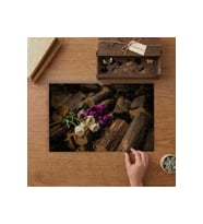 Odunların Üstünde Renkli Çiçekler Tasarımı 240 parça Ahşap Puzzle Ahşap Kutuda MP10213