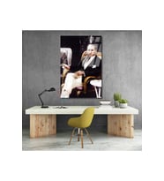 Kahve İçen Atatürk Görseli Renkli Atatürk Tablosu Dikey Cam Ev Ofis Tablosu
