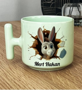 Kişiye Özel 3D Efektli Eşek Sıpası Hediye Pastel T Kupa İsimli İsim Yazılı (Yeşil)