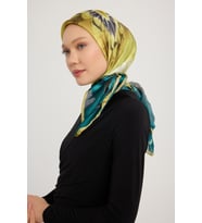 Schaless Güneş Çiçeği - Lacivert - Aurora Desenli Janjan Eşarp - 90x90 Cm (Sarı)