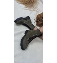 ÇİĞDEM GERÇEK NUBUK DERİ YEŞİL, FERMUARLI KADIN POSTAL BOT (B4) - YEŞİL - 40 - ST01203-YEŞİL-40