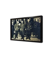 Atatürk Mondros Ateşkes Antlaşması Sonrası Çerçeveli Cam Tablo