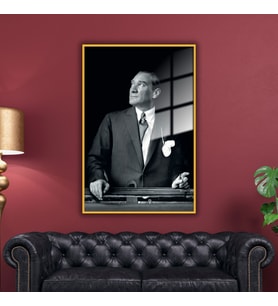 Metal Çerçeveli Temperli Cam Ofis Tablosu Yukarı Bakan Atatürk (Gold)