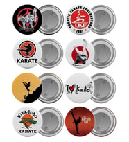 Karate Sporu Çanta Rozeti Seti 8 Adet En Büyük Boy 5.8cm İğneli Broş