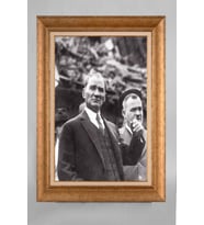 Altın Varaklı Çerçeveli Paspartulu Atatürk Tablo a737 (Gold)