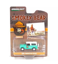 Greenlight 1961 Harvester Scout 1/64 Model Araba
