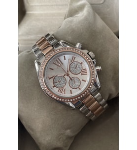 Saat Kutulu Gümüş Rose Gold Renk Metal Kordon Kadın Kol Saati Şık Taşlı Yılbaşı Hediyesi Zarif Sevgiliye Eşe Kadına Hanıma Doğum Günü Yıl Dönümü Sürpriz Hediye Ablaya Anneye Teyzeye Halaya Kız Kardeşe Çocuğa