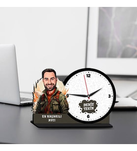 Erkek Avcıya Hediye Karikatürlü MDF Masa Saati