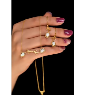 925 Ayar Gümüş Gold Kaplama Özel Tasarım Dallı Beyaz Opal Lale Kolye Ve Küpe Set