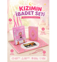 Çantalı Kız Çocuk İbadet Seti Pembe Kabe Motifli İsimli Seccade Orta Boy Kuranı Kerim Tesbihli