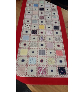 Naturel Runner Kırmızı Patchwork İşlemeli Masa Örtüsü