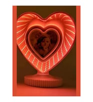 Kalp Tasarimli Led Işikli Ayna Fotoğraf Çercevesi - Işıklı Çerçeve (Kırmızı)