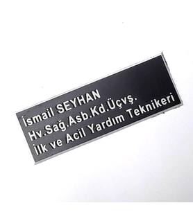 Pleksi Yaka İsimliği - Mıknatıslı - Sağlık Personeli İsimliği (Siyah)