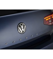 Volkswagen Passat Yeni Model Bagaj Yazısı Amblem