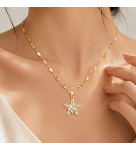BK Gift Yıldız Figürlü Taşlı Kadın Kolye - Kararma Yapmayan Gold Çelik Kolye