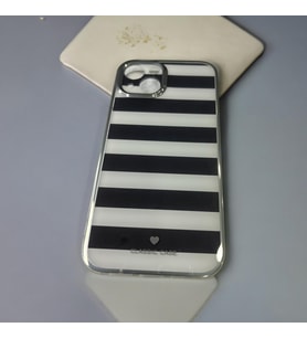 IPHONE 11 Siyah Beyaz Baskılı Sade ve şık Görünümlü Telefon Kılıfı (Siyah - Beyaz)