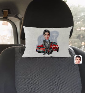 BK Gift Kişiye Özel Plakalı Erkek Renault Clio Karikatürlü Dikdörtgen Araç Koltuk Yastığı-2