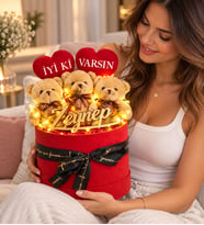 Kişiye Özel İyi ki Varsın Tasarımlı,Pleksi İsimli,Peluş Ayıcık Buketi
