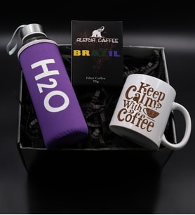 Mor Özel Kılıflı 500 Ml Su Matarası & Alerya Brazil Filtre Kahve & Coffee Desenli Kupa Hediye Seti