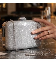 Givenza Simli Portföy Zincir Askılı Kadın Çanta