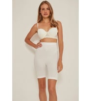 Amora Secret Beyaz Mı Emay 3005 Soft Uzun Paçalı Boxer Korse