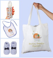eJOYA Bebeklere Özel Çantasında Kişiye Özel Biberon Önlük Ve Patik Bebek Hediye Seti 109827 (Mavi)