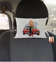 BK Gift Kişiye Özel Plakalı Kadın Ford Fiesta Karikatürlü Dikdörtgen Araç Koltuk Yastığı-1