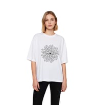 Kadın Oversize Tişört Yaprak Motifli Çizgi Sanat Baskısı Rahat Kesim Günlük Giyim Modern Şık Zarif