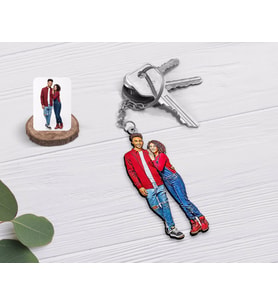 BK Gift Kişiye Özel Tam Boy Sevgililer Karikatürlü Ahşap Anahtarlık-1 (Beyaz)