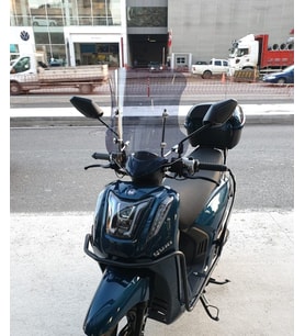 MOTOCAM Yuki Gentle 110 Ön Cam 2025-2026 Model 44cm Füme Renkli 4mm APARATSIZ
