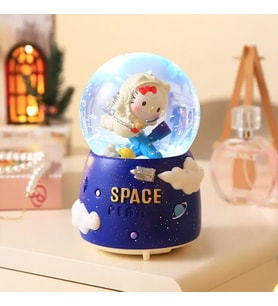 Uçan Doraemon Büyük Boy Püskürtmeli Işıklı Müzikli Kar Küresi
