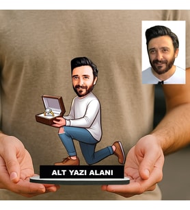 Kişiye Özel Evlilik Teklifi Eden Erkek Karikatürlü 18 cm MDF Masaüstü Biblo - Masaüstü Hediye
