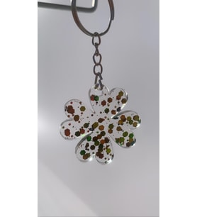 Renkli Glitterli Şeffaf Yonca Anahtarlık Handmade İçeriği Glitter El Yapımı Epoksi Hediyelik