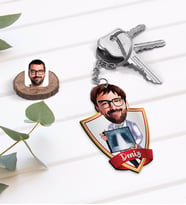 BK Gift Kişiye Özel İsimli Erkek Radyolojist Karikatürlü Ahşap Anahtarlık-1