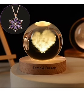 Kişiye Özel Büyük Boy Işıklı Ahşap Kaideli Kalp Temalı Cam Küre 8cm Ve Lotus Çiçeği Kolye