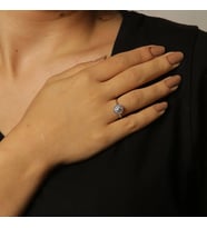 Oval Taşlı Yüzük (Altın)