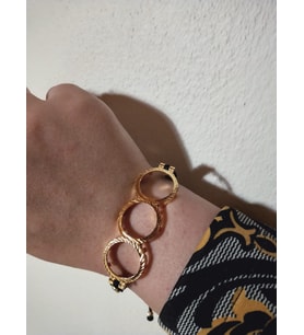 Üçü biryerde çeyrek bileklik model