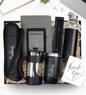 Kişiye Özel 500 ML Deri Çantalı Termos & Kulplu 280 ML Çelik Termos & Siyah French Press & Özel Deri Kılıflı 500 Ml Su Matarası & Telefon Cepli Defter & Siyah Mat Roller Kalem Premium Hediye Seti (Siyah)