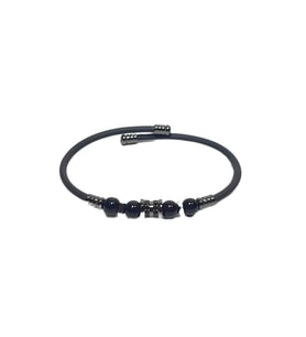 JTSS26BLK1735 PASLANMAZ ÇELİK BİLEZİK SİLİKON KAPLAMA METAL APARATLI ONYX ve HEMATİT DOĞALTAŞLI GARANTİLİ JANTİ BİLEKLİK