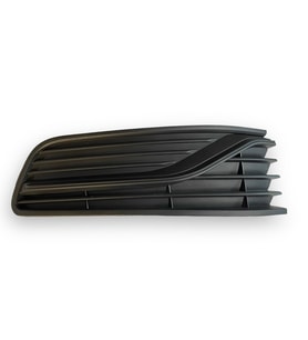 VW Polo 2015-2017 Ön Tampon Sağ Sis Kapağı Sissiz Siyah 6C0853666