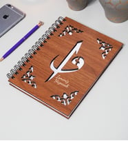 Kişiye Özel Elif Vav Desenli Ahşap Kapaklı Defter - Ajanda - İsme Özel - A5 60 Yaprak (120 SAYFA) Hediyelik (Gümüş)
