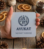 Kişiye Özel Karikatürlü Erkek Avukat Bardak Altlığı Avukatlar Günü Hediyesi