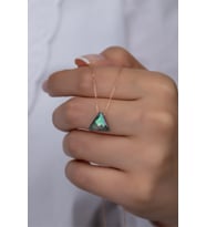 925 Ayar Gümüş Mistik Topaz Taşlı Üçgen Kolye