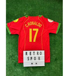 Nostalji Portekiz 2004 Avrupa Şampiyonası Cristiano Ronaldo Kısa Kol Retro Forma