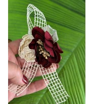 11X5 CM ÇİÇEKLİ TASAARIM YAKA İĞNEİ BROŞ (Bordo)